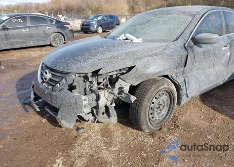 2017 Nissan Altima 2.5 S z USA, uszkodzony, nr VIN 1N4AL3AP2HN366622